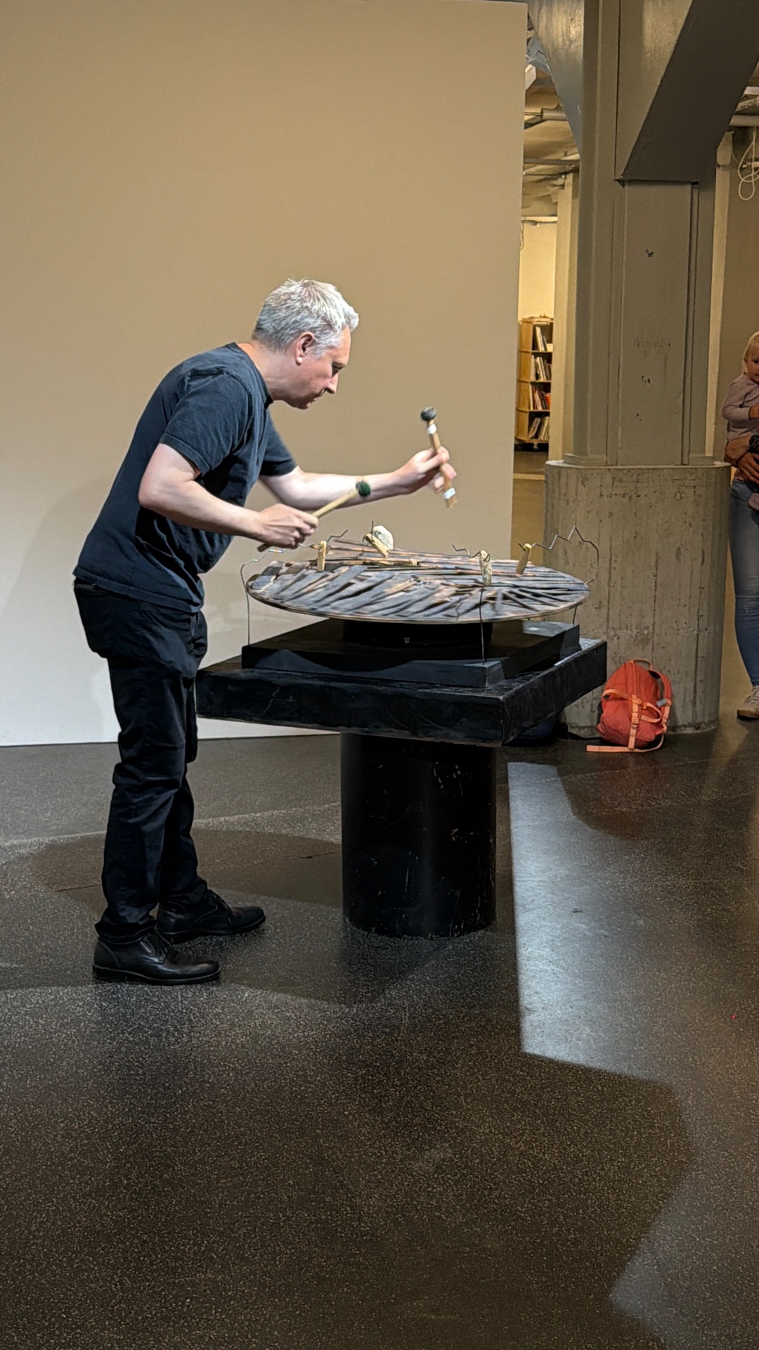 Exhibition view, vernissage — Playing the sound disc, oxyd Winterthur