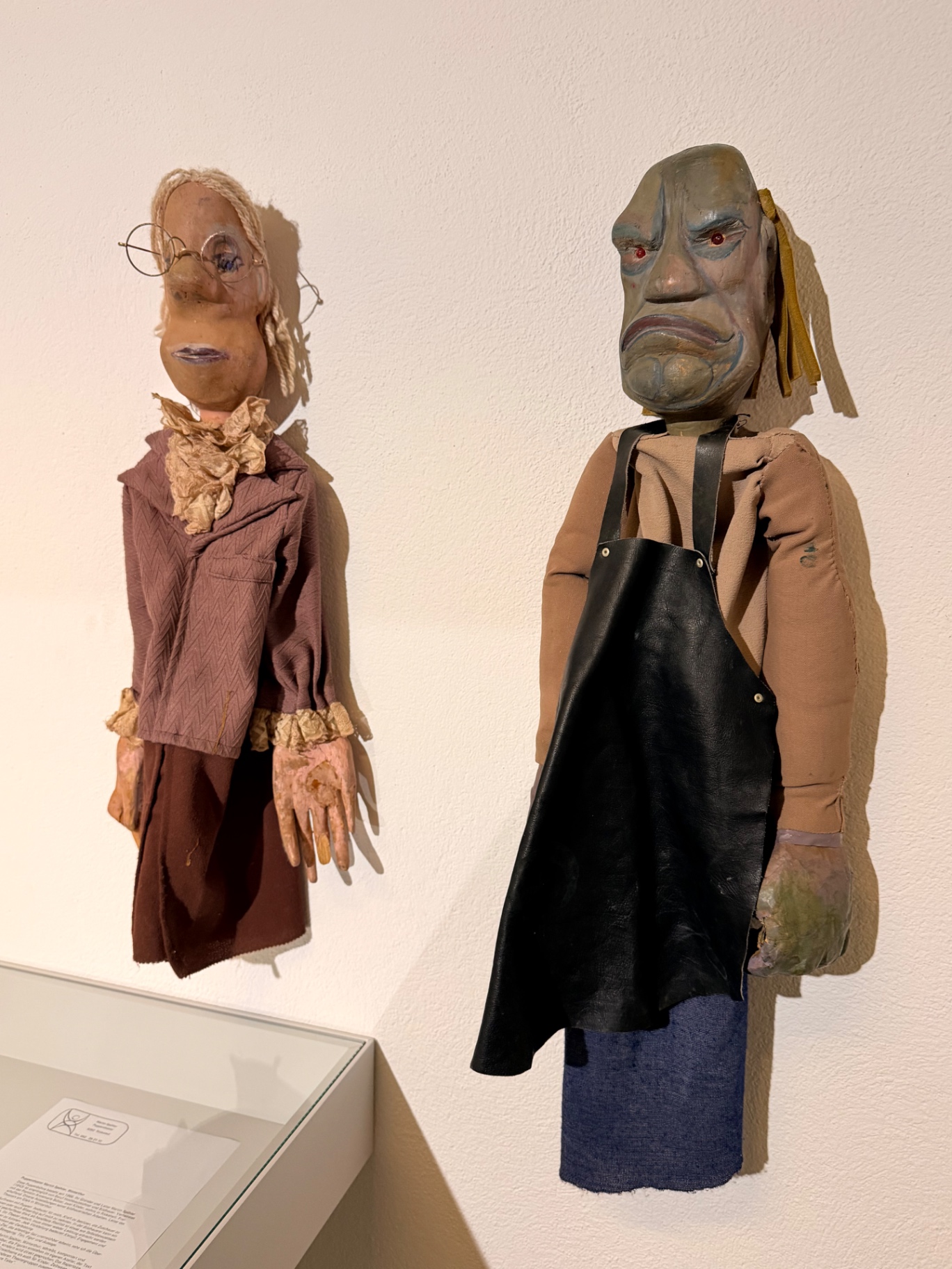 Exhibition view, vernissage — Hand puppets, oxyd Winterthur