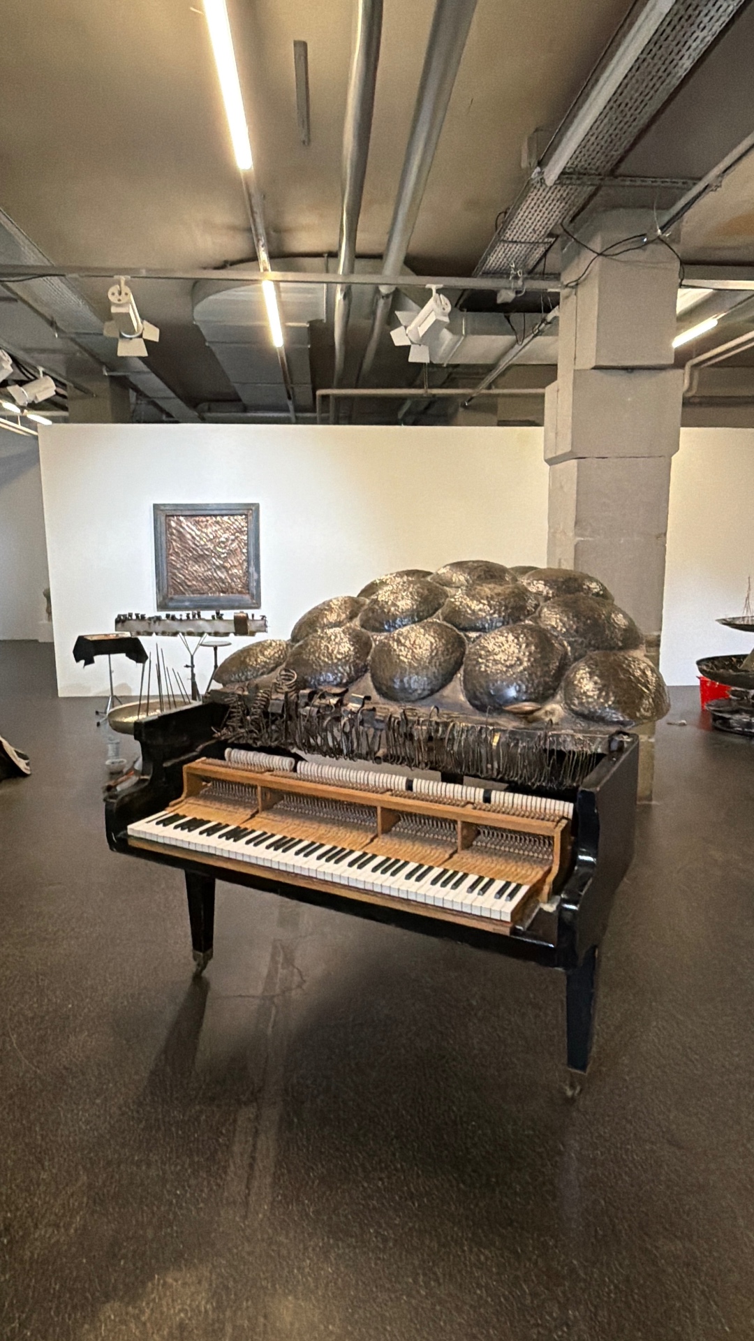 Exhibition view, vernissage — Sound piano in the hall, oxyd Winterthur