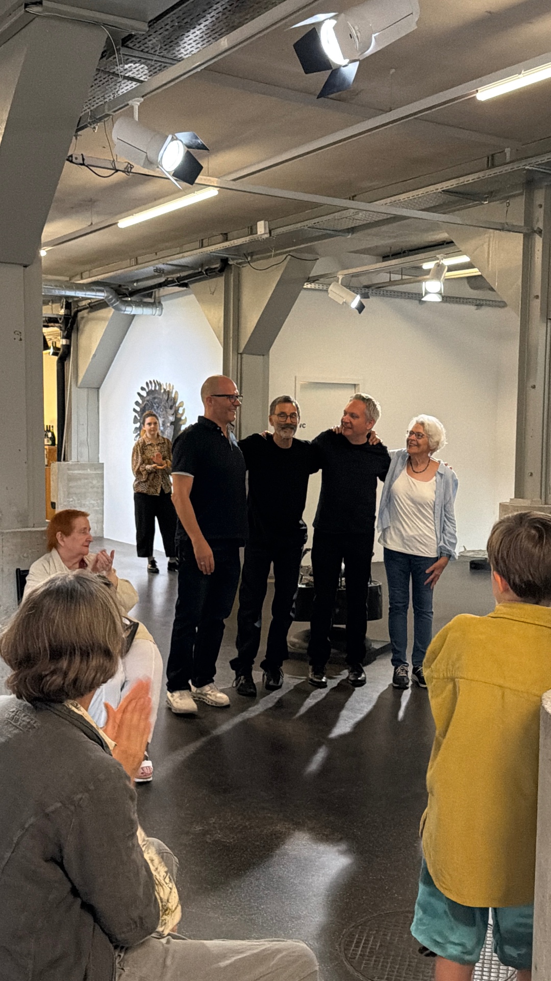 Exhibition view, vernissage — Applause after the sound performance, oxyd Winterthur