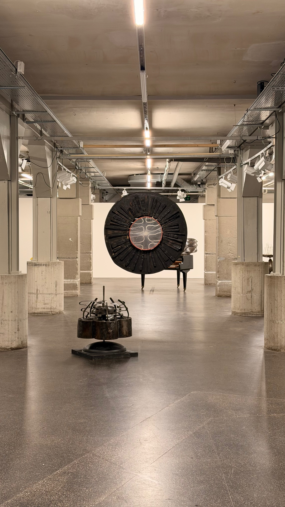 Exhibition view, vernissage — View of the hall with sound wheel and sound piano, oxyd Winterthur