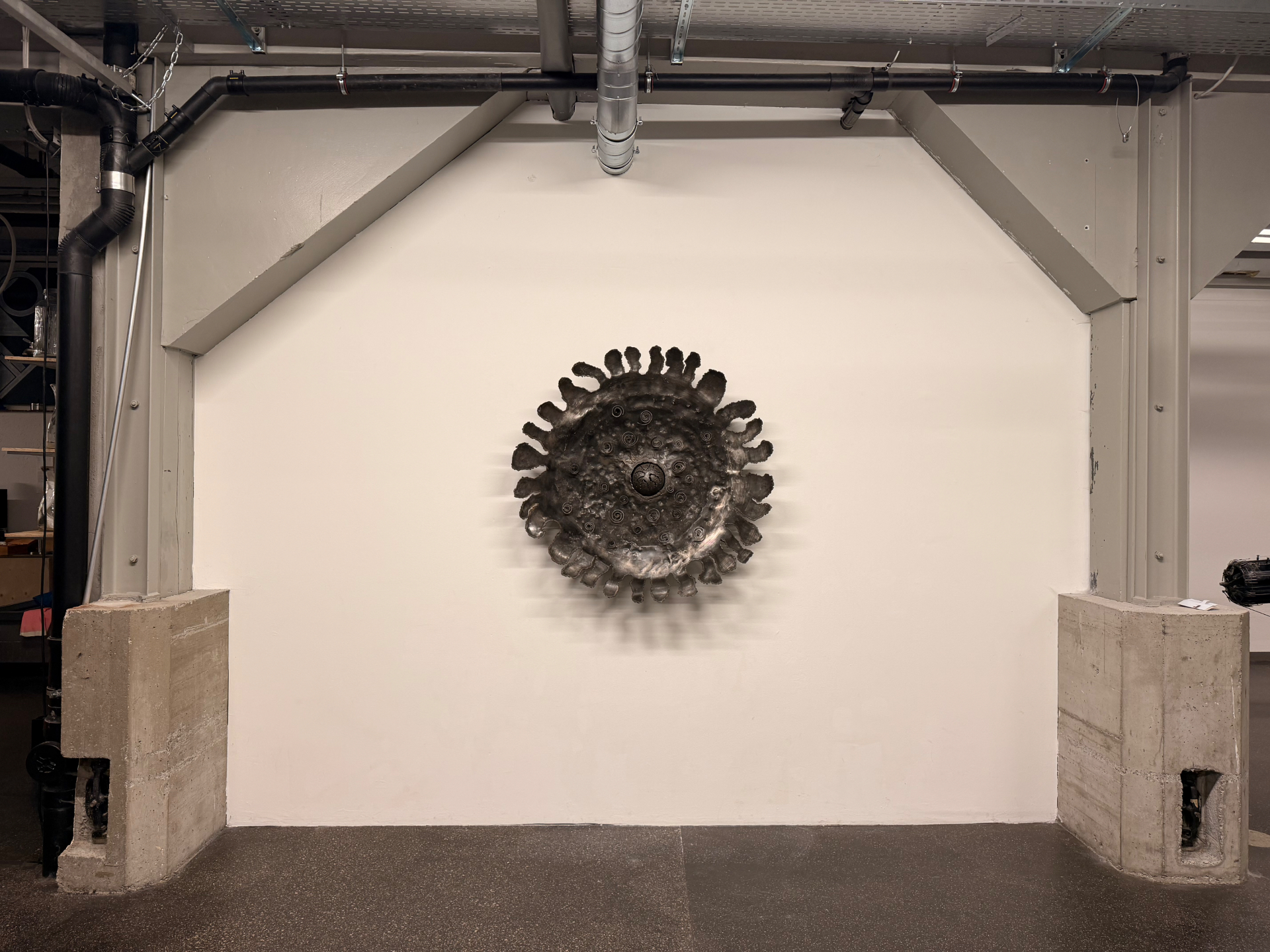 Exhibition view, vernissage — Metal wall object, oxyd Winterthur